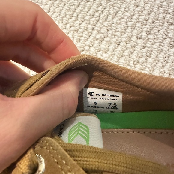 Cariuma suede women’s shoes - Picture 7 of 13